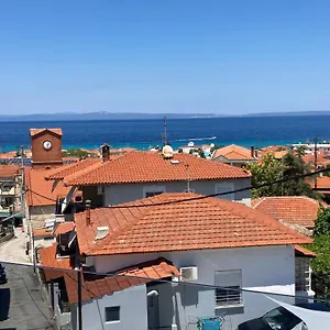rezervați aici