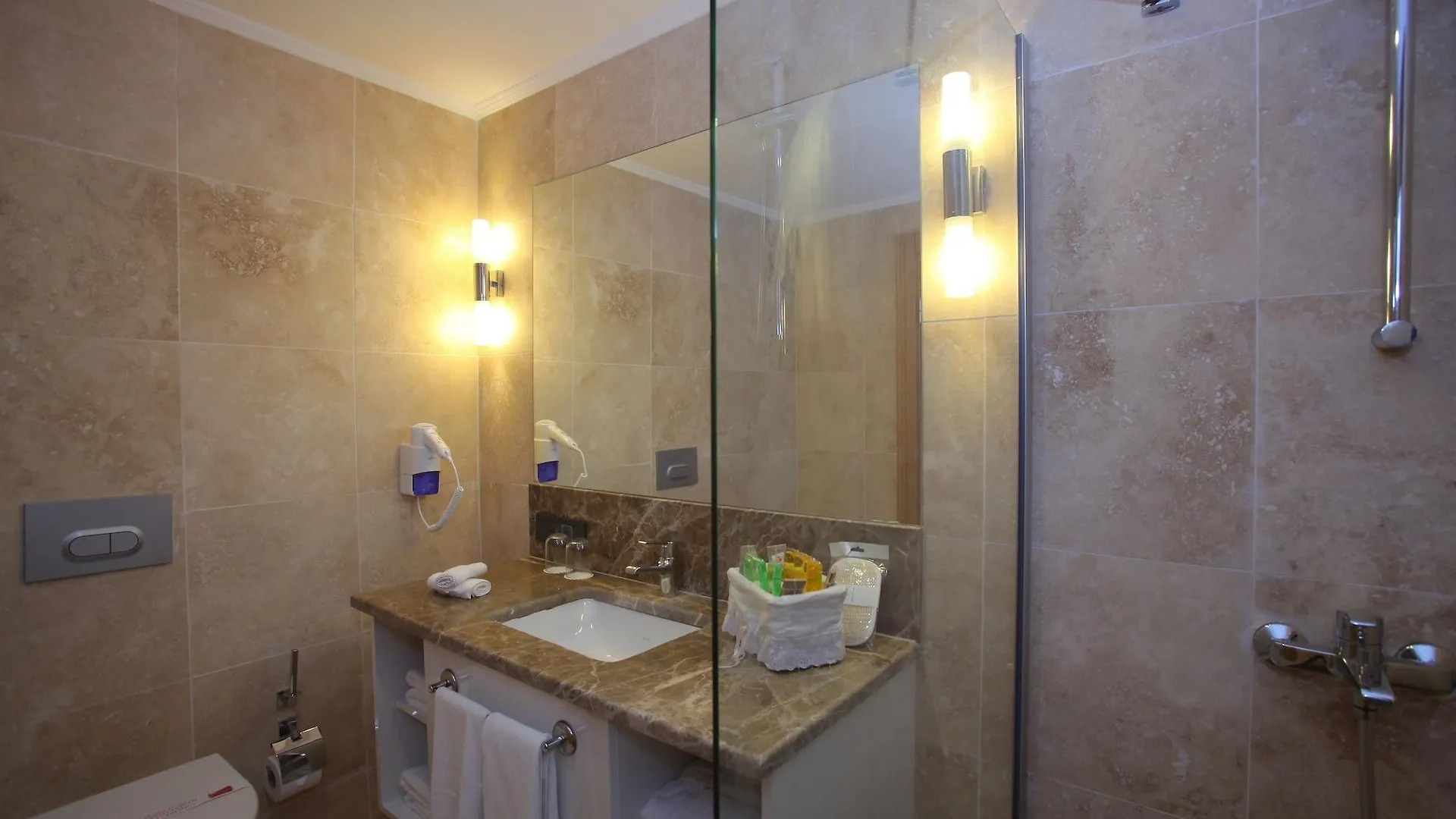 Bellazure Hotel Turgutreis Resort