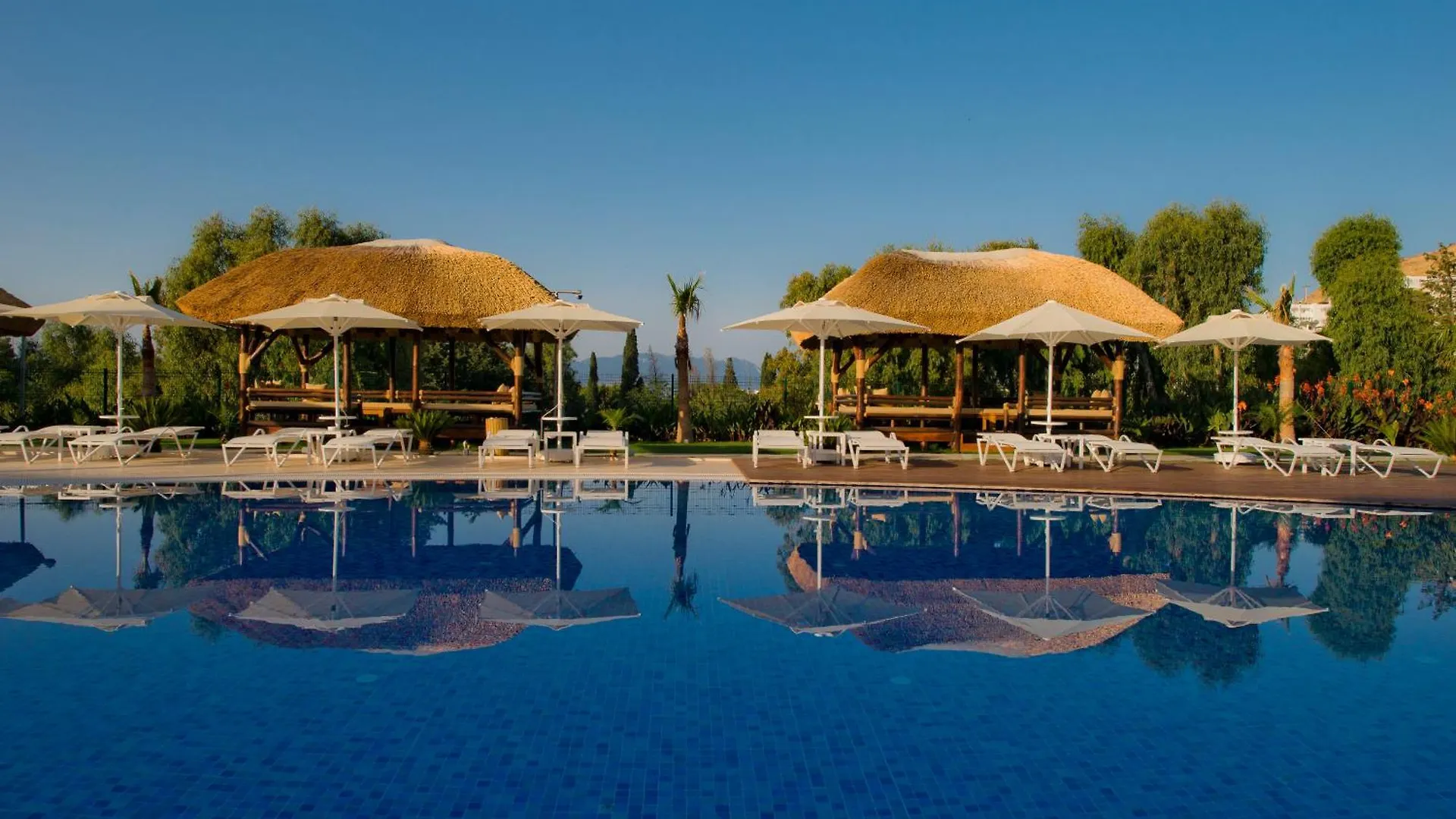 Bellazure Hotel Turgutreis 4*,  Turkey